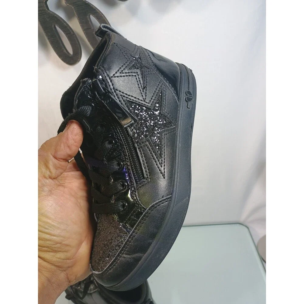 Skechers product pair